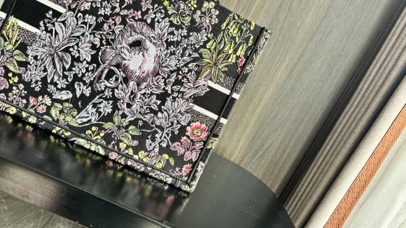 Christian Dior Shopping Bags Fashionable 46254