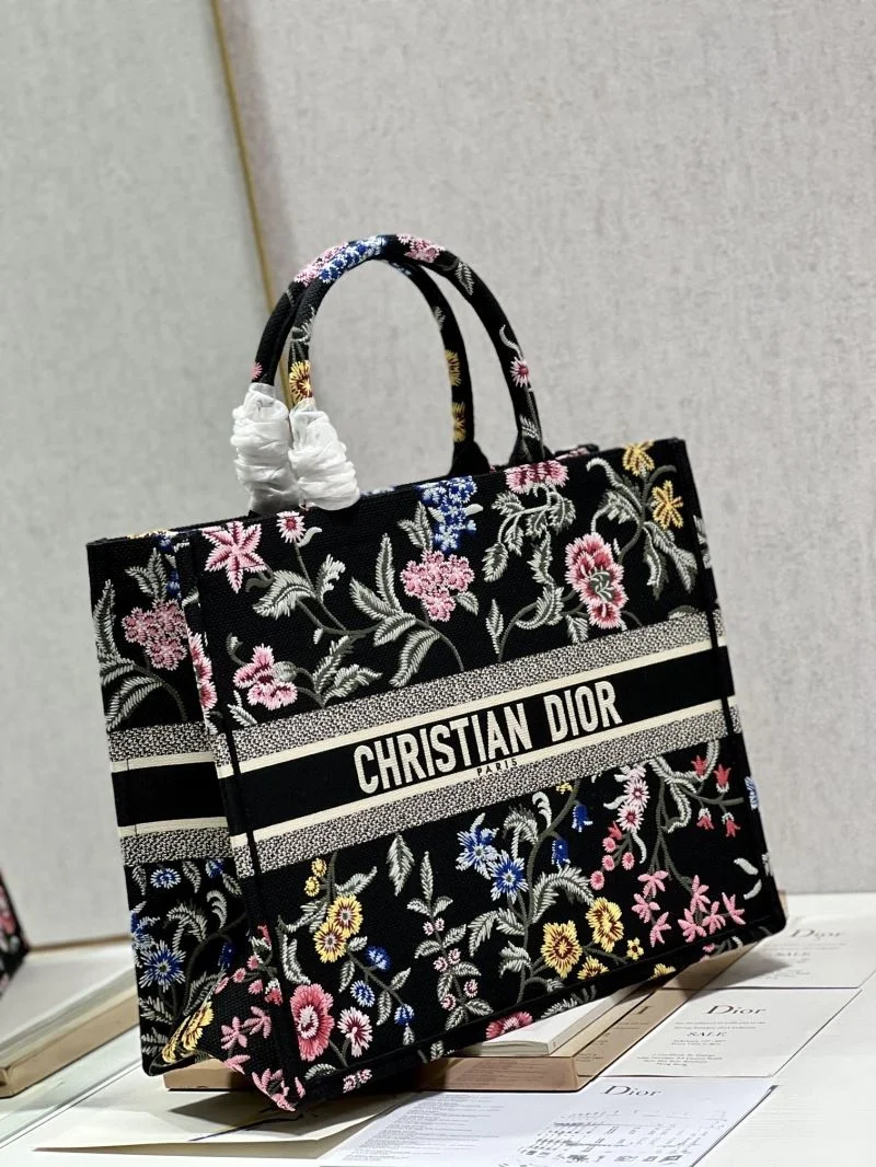 Bright Christian Dior Shopping Bags 46274