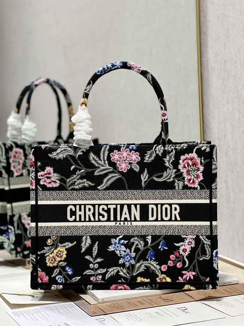 Christian Dior Shopping Bags Colorful 46241