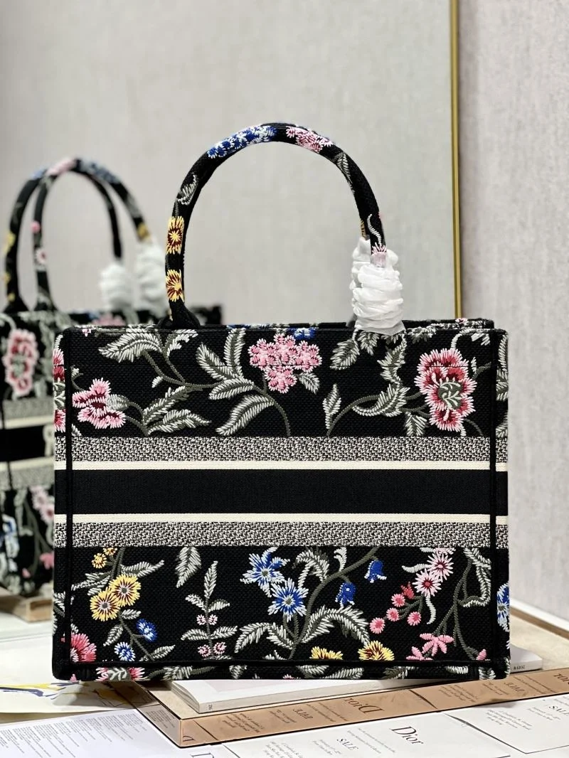 Christian Dior Shopping Bags Colorful 46241