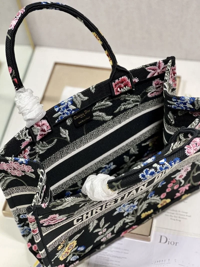 Christian Dior Shopping Bags Colorful 46241