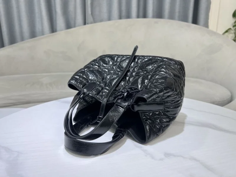 Christian Dior Shopping Bags FashionForward 46244