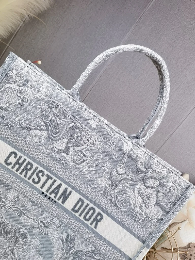 Christian Dior Shopping Bags Reliable 46239