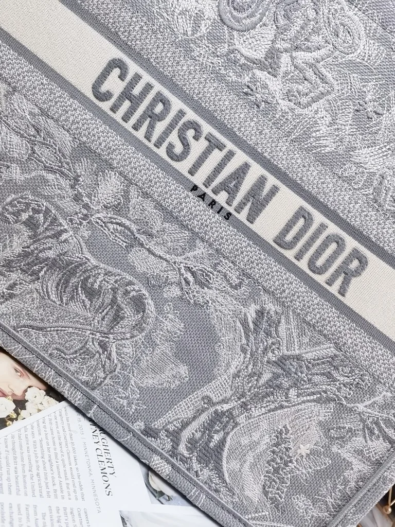 Christian Dior Shopping Bags Reliable 46239