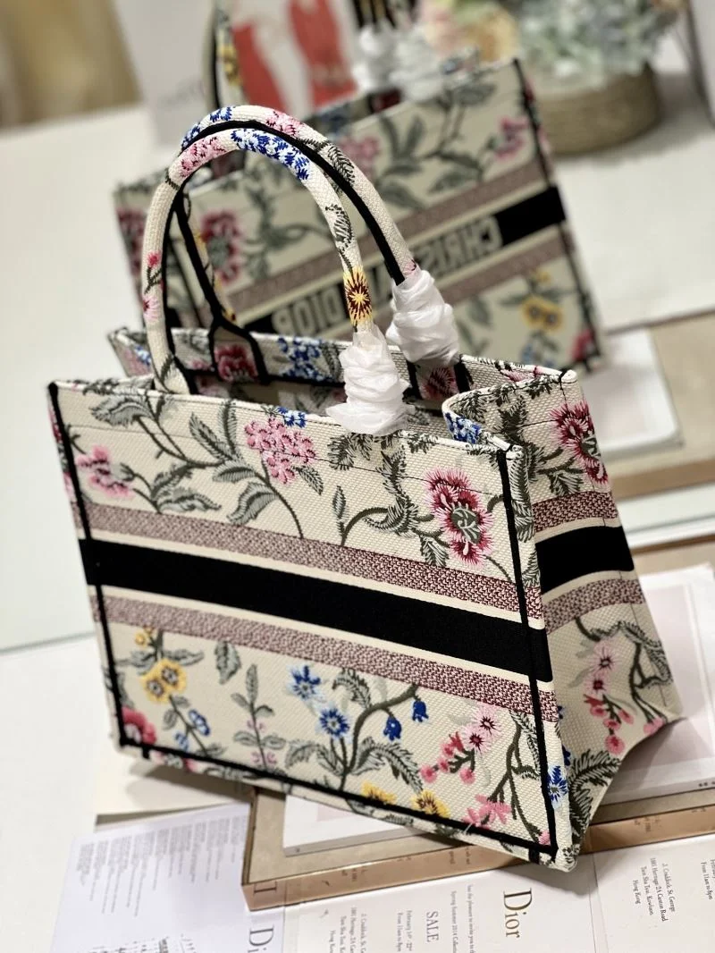 GoodFit Christian Dior Shopping Bags 46229