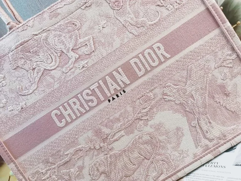 FashionForward Christian Dior Shopping Bags 46305