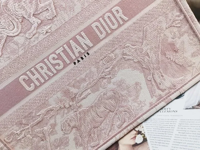 FashionForward Christian Dior Shopping Bags 46305