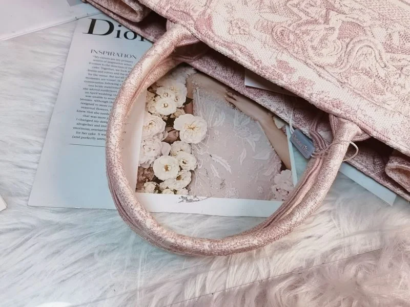 FashionForward Christian Dior Shopping Bags 46305