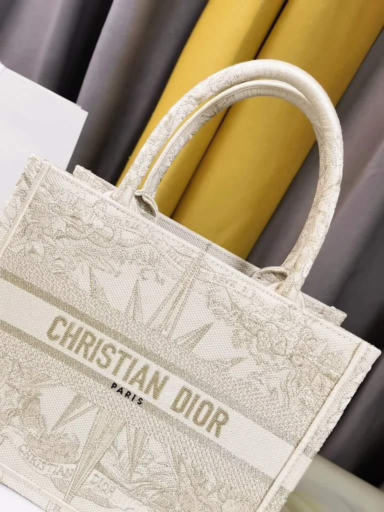SunProtective Christian Dior Shopping Bags 46214