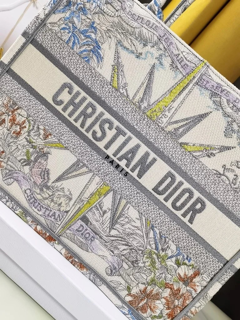 Durable Christian Dior Shopping Bags 46210
