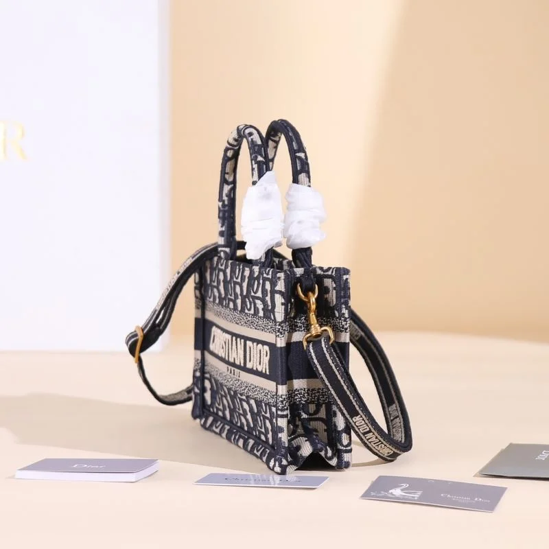 Christian Dior Shopping Bags MoistureWicking 46202