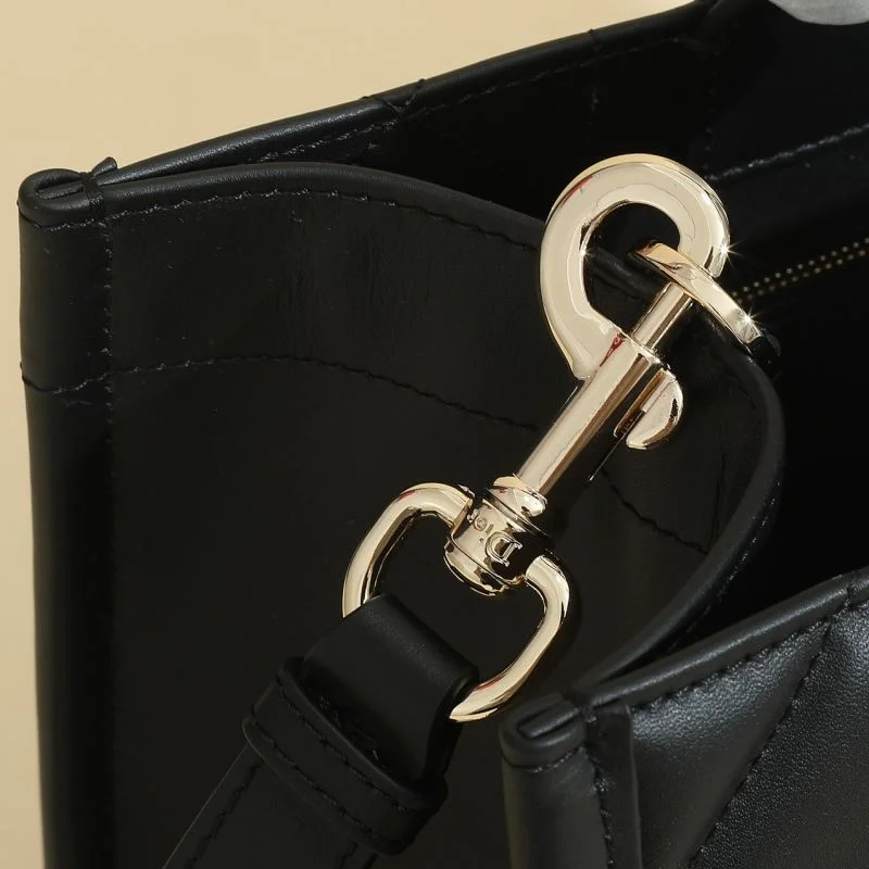 MoistureWicking Christian Dior Shopping Bags 46189