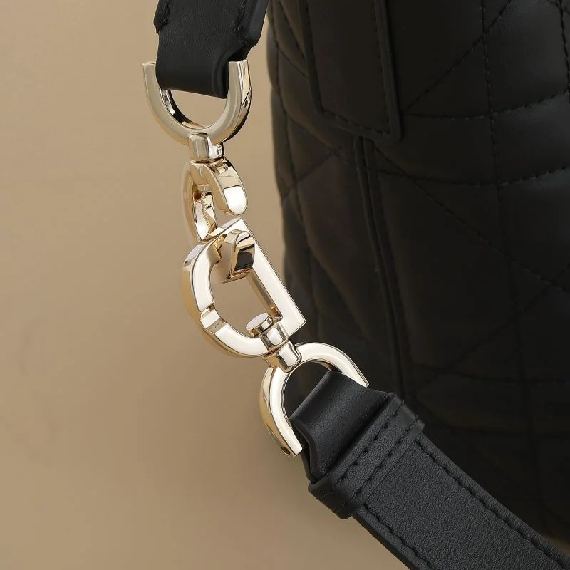 Flexible Christian Dior Shopping Bags 46187