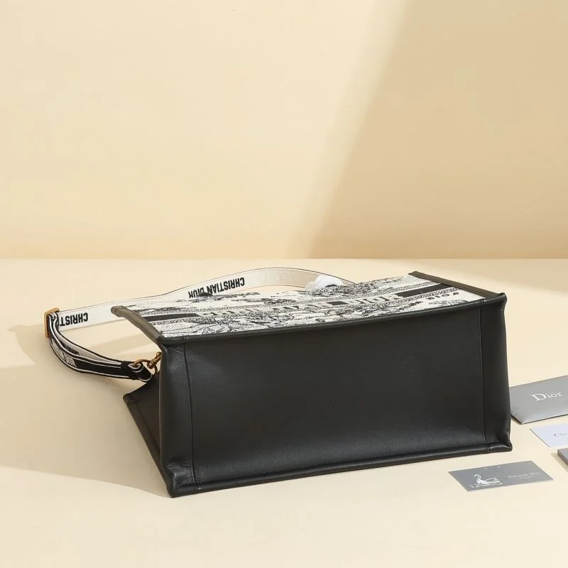 Christian Dior Shopping Bags Versatile 46181