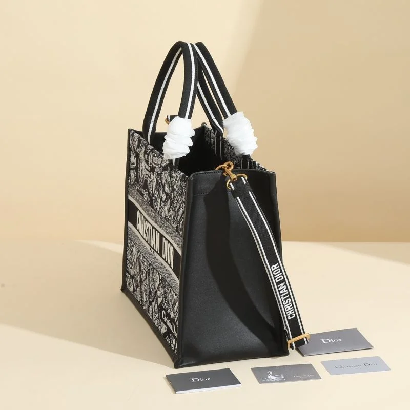 Christian Dior Shopping Bags EyeCatching 46182