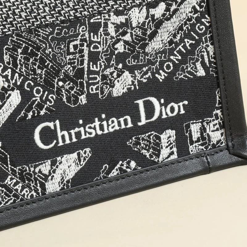 Christian Dior Shopping Bags EyeCatching 46182