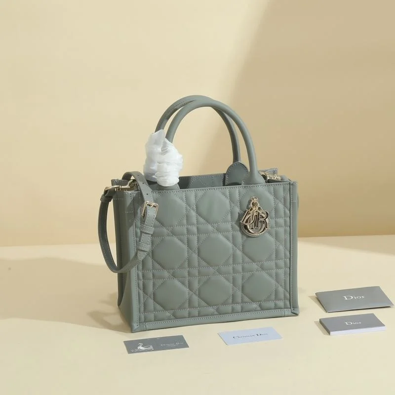 Elegant Christian Dior Shopping Bags 46219