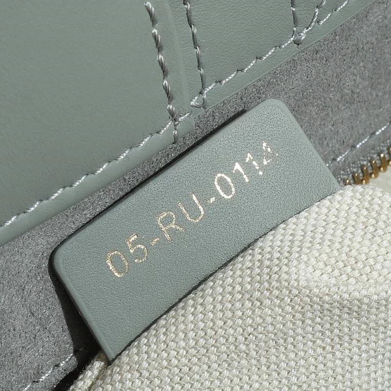 Elegant Christian Dior Shopping Bags 46219