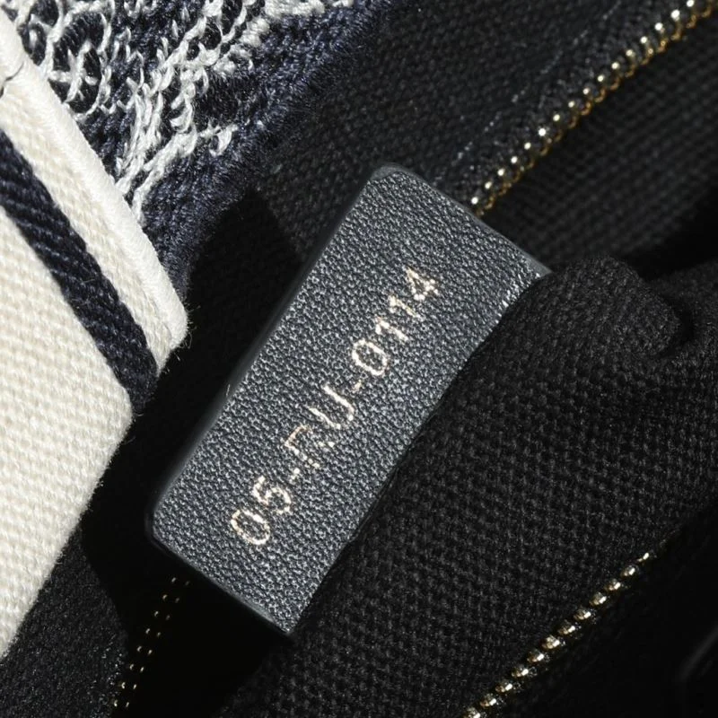Christian Dior Shopping Bags Sporty 46163