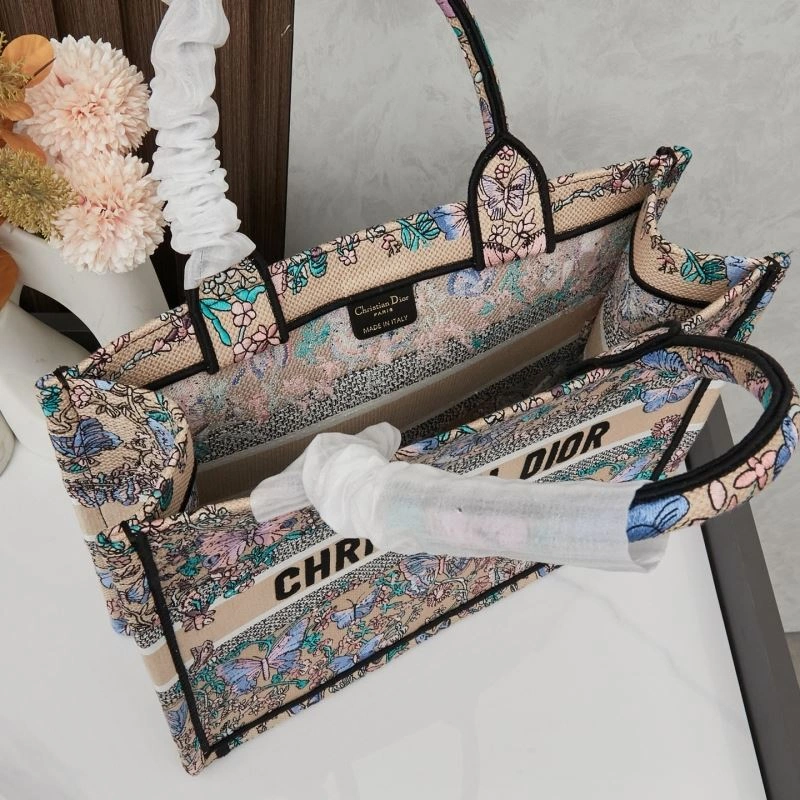 Vibrant Christian Dior Shopping Bags 86190