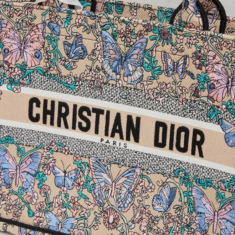 Vibrant Christian Dior Shopping Bags 86190