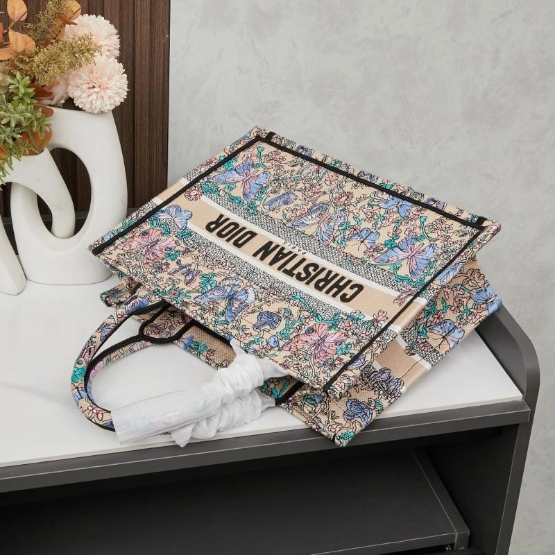 Vibrant Christian Dior Shopping Bags 86190