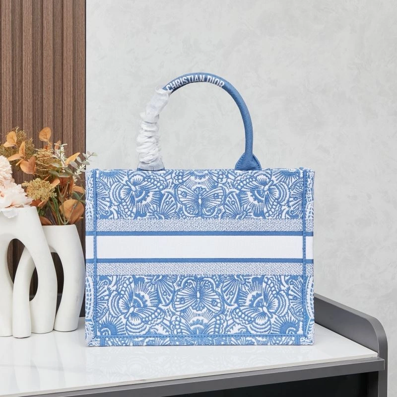 Supportive Christian Dior Shopping Bags 86272