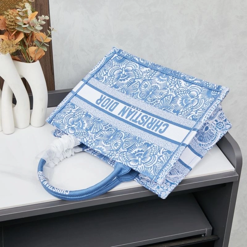 Supportive Christian Dior Shopping Bags 86272