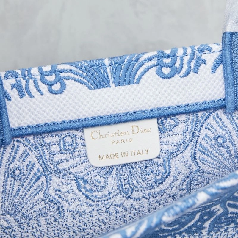 Supportive Christian Dior Shopping Bags 86272