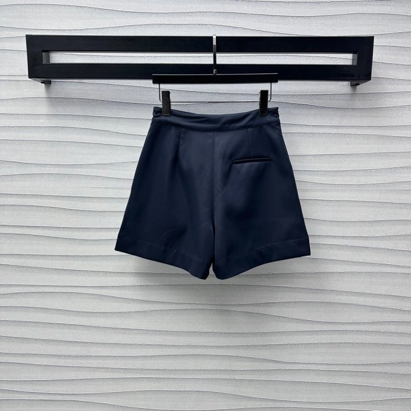 Trendsetting Christian Dior Short Pants 112017