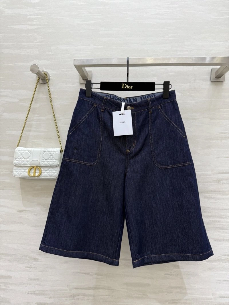 Flexible Christian Dior Short Pants 113706