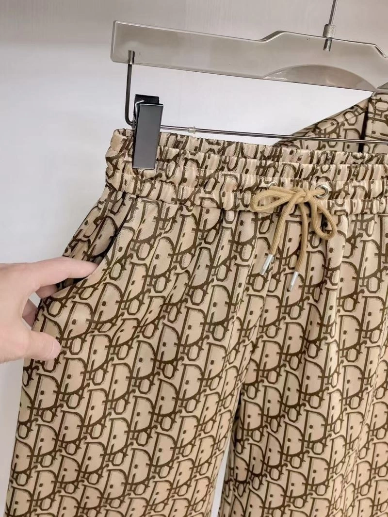 Trendsetting Christian Dior Short Suits 114708