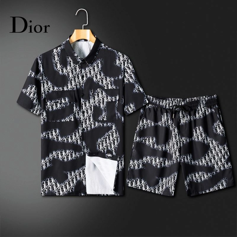 Sporty Christian Dior Short Suits 114699