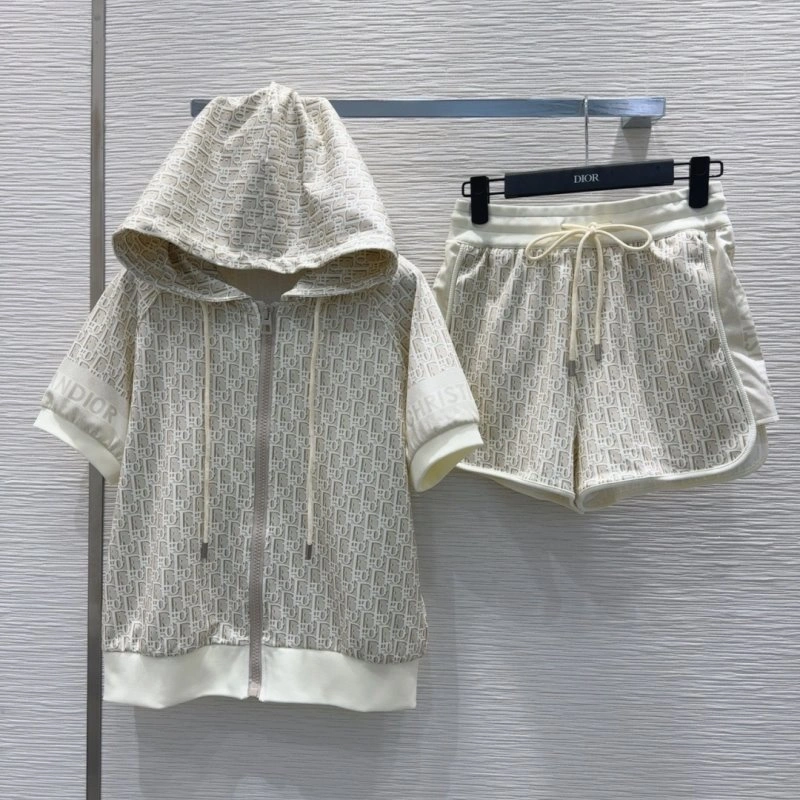 Christian Dior Short Suits Sleek 112857