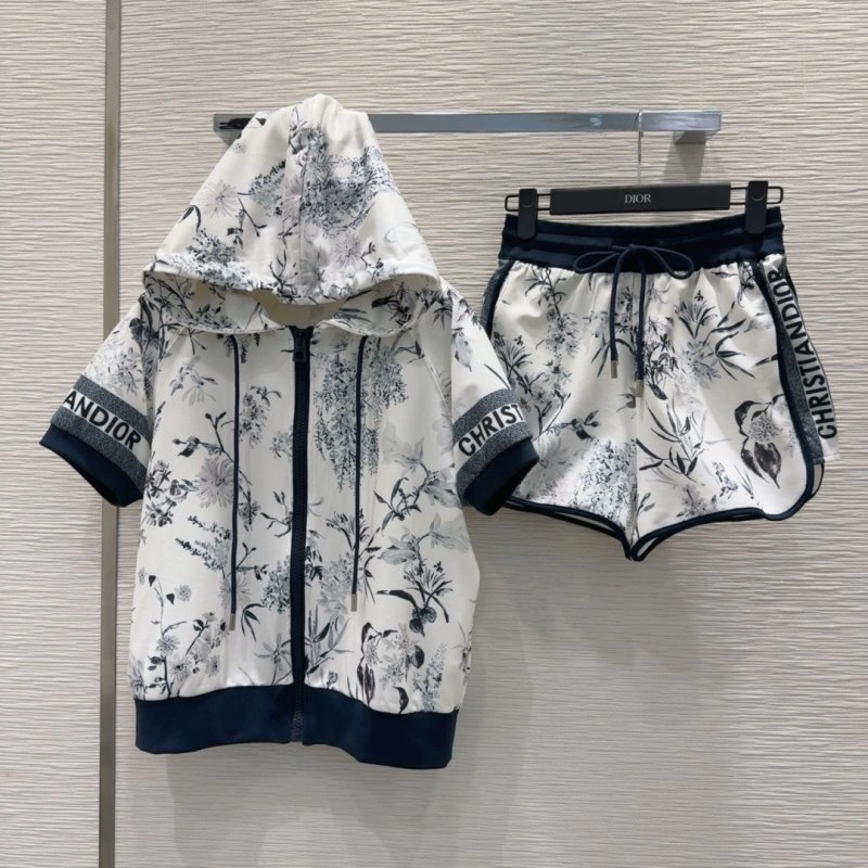 Christian Dior Short Suits WaterResistant 112859