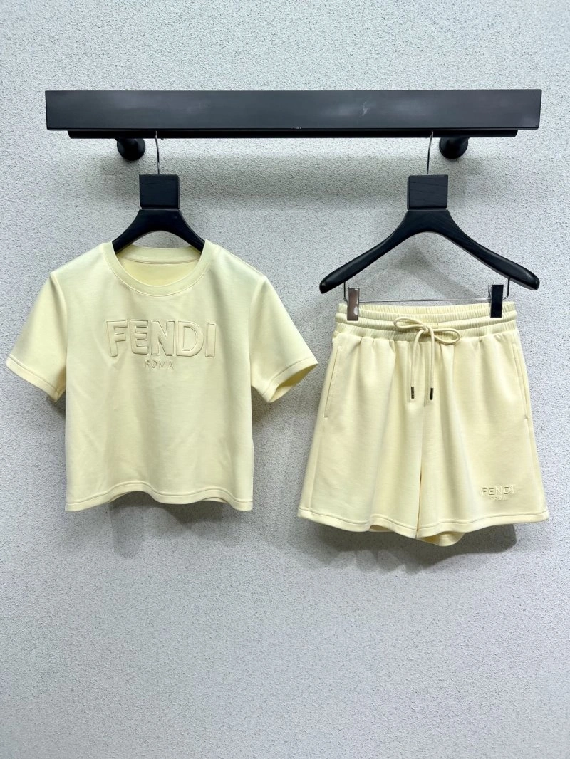 Elegant Christian Dior Short Suits 114270