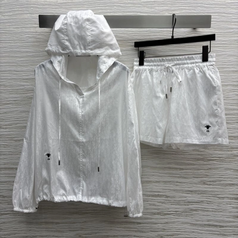 Stylish Christian Dior Short Suits 114256