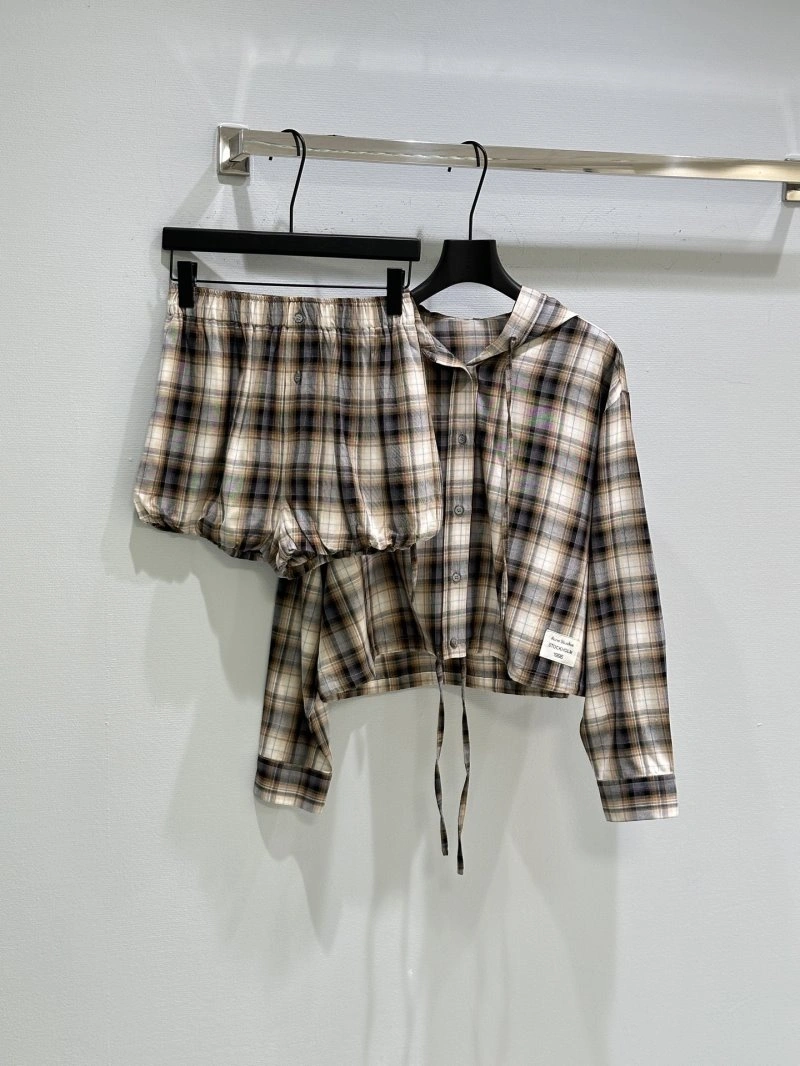 Contemporary Christian Dior Short Suits 114245