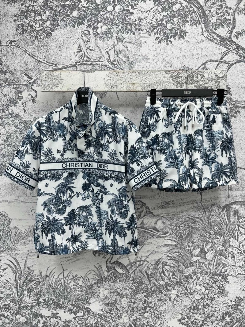 WrinkleFree Christian Dior Short Suits 112001