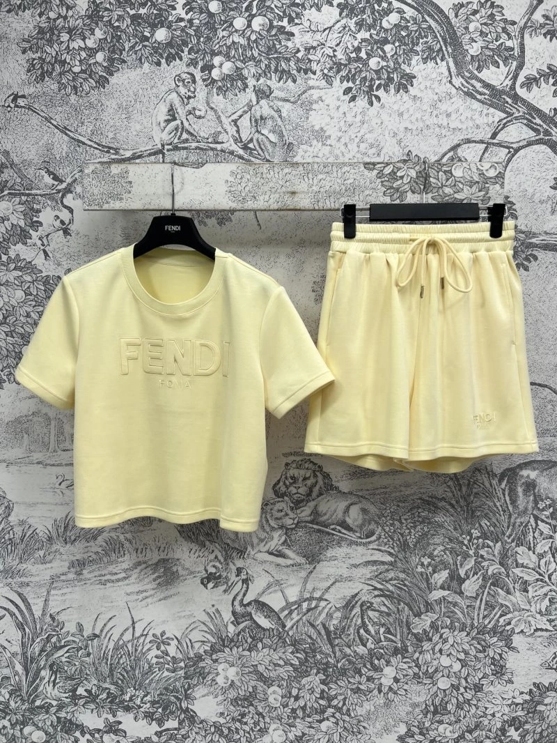 Christian Dior Short Suits Elegant 111991
