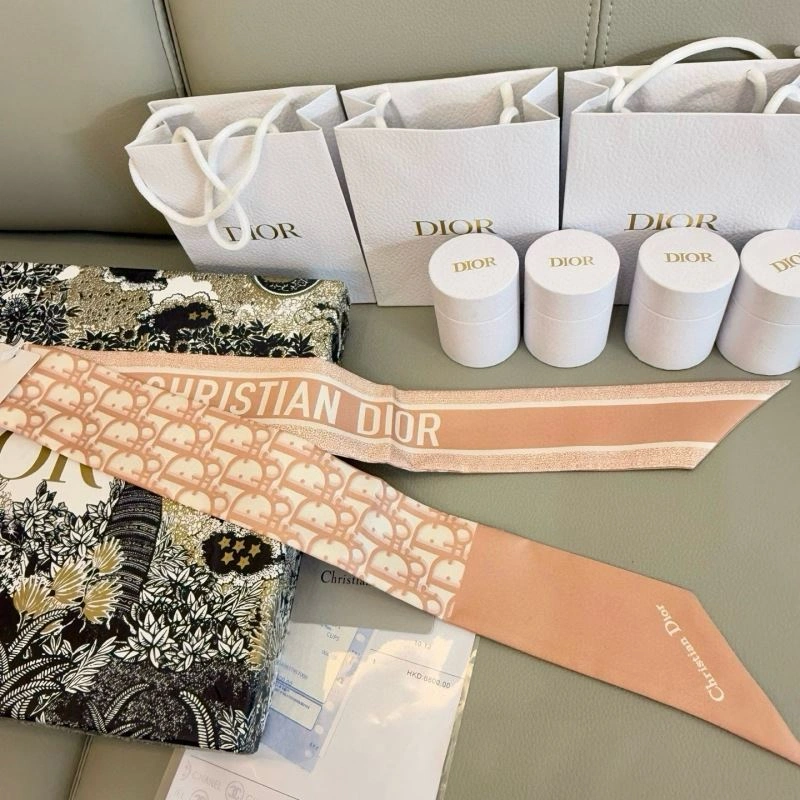 Christian Dior Silk Affordable 272377