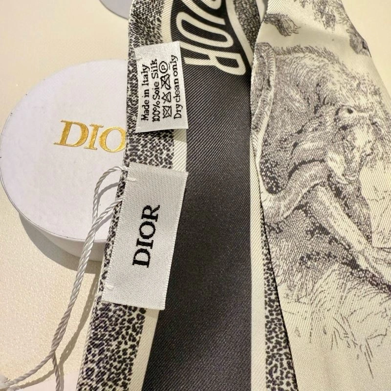 Durable Christian Dior Silk 272381