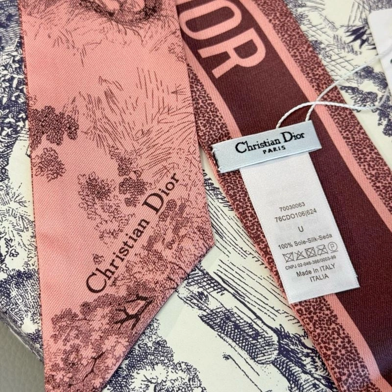 Contemporary Christian Dior Silk 272304