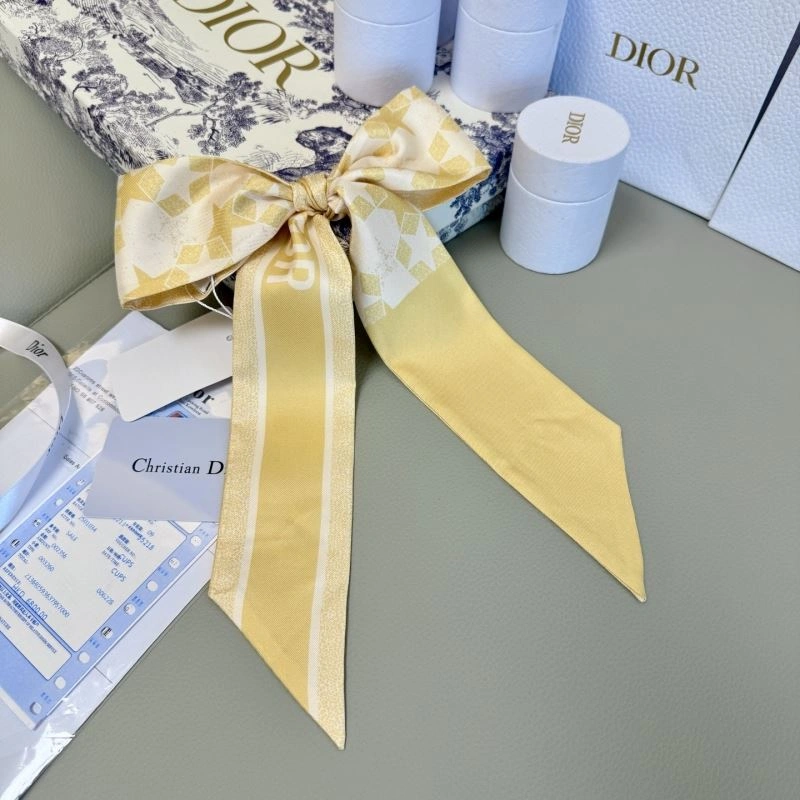 Youthful Christian Dior Silk 272975