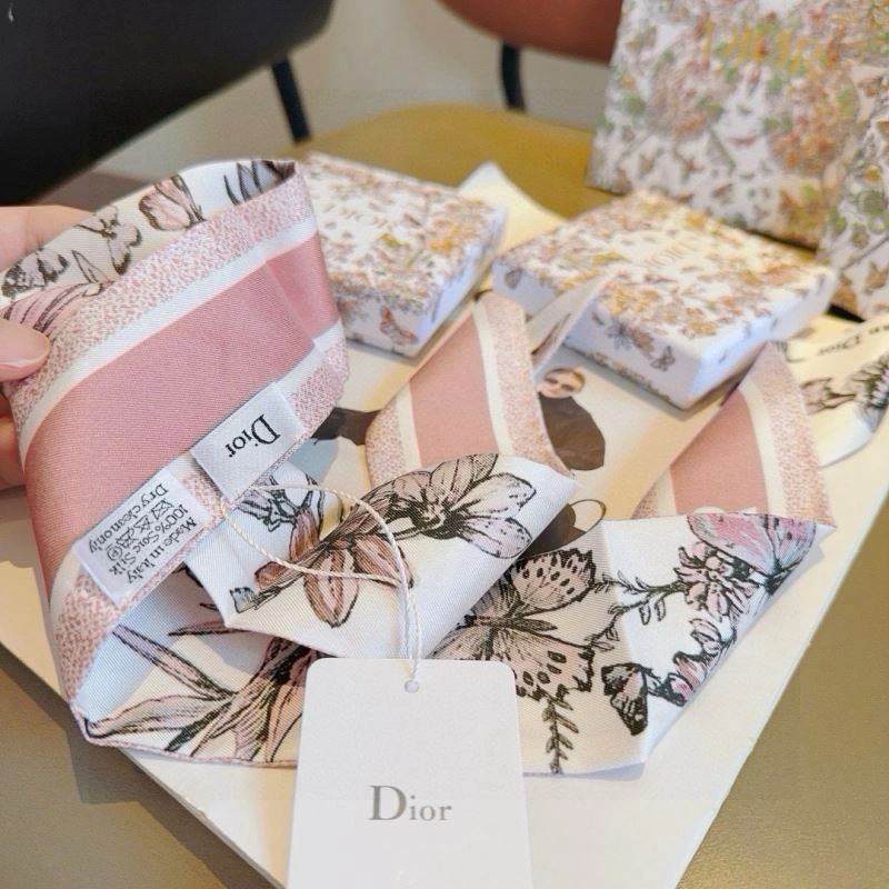 Christian Dior Silk Affordable 272950