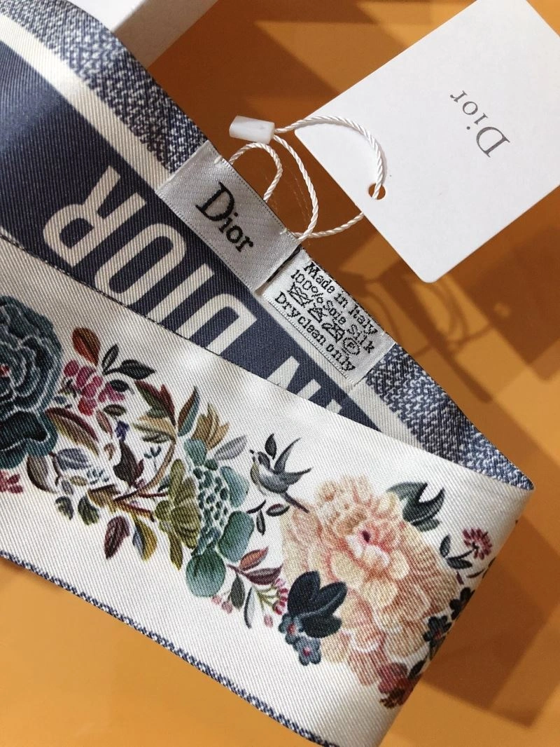 Contemporary Christian Dior Silk 272970
