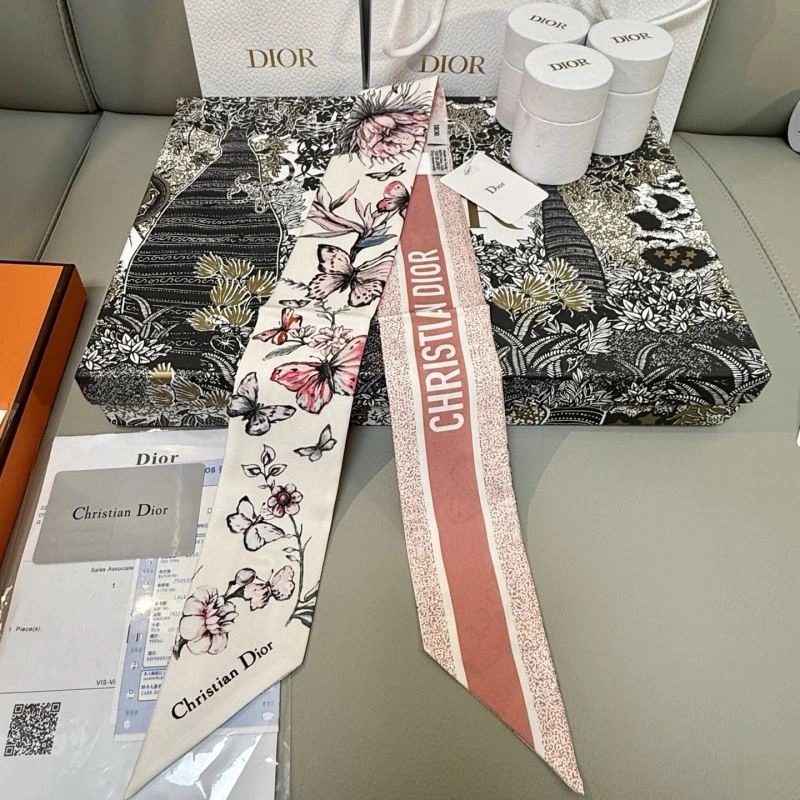 WellDesigned Christian Dior Silk 272939