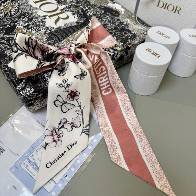 WellDesigned Christian Dior Silk 272939