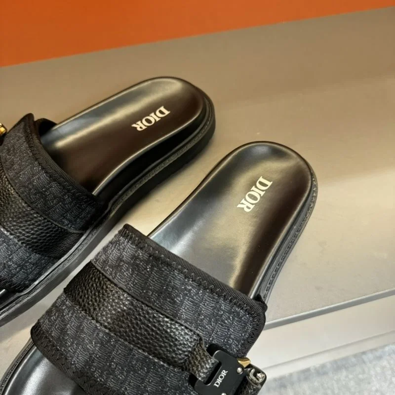 Durable Christian Dior Slippers 20642