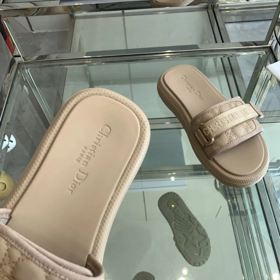 SmoothTexture Christian Dior Slippers 21216